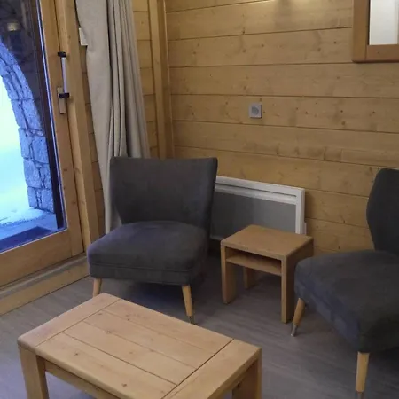 Meribel Mottaret : 2 Ch, Terrasse, Acces Piste, Au Coeur Du Quartier Du Laitelet - Fr-1-355-167 * Les Allues