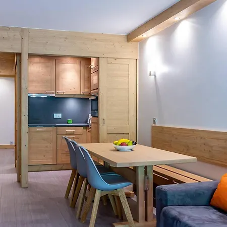 Meribel Mottaret : 2 Ch, Terrasse, Acces Piste, Au Coeur Du Quartier Du Laitelet - Fr-1-355-167 아파트 *