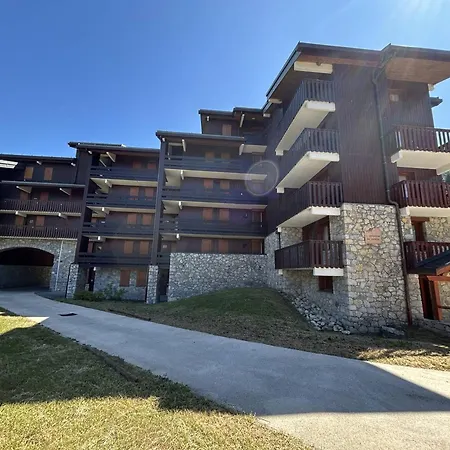 Meribel Mottaret : 2 Ch, Terrasse, Acces Piste, Au Coeur Du Quartier Du Laitelet - Fr-1-355-167 * Les Allues